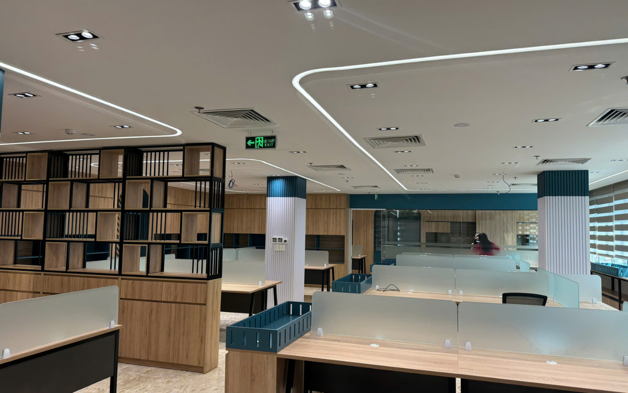 Màu sắc và ánh sáng trong thiết kế văn phòng hiện đại